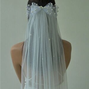 Pearl bow long veil bridal wedding boho chic
